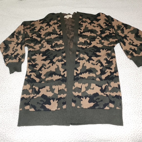 Philosophy Boho Camo Sweater Jacket - Picture 10 of 11
